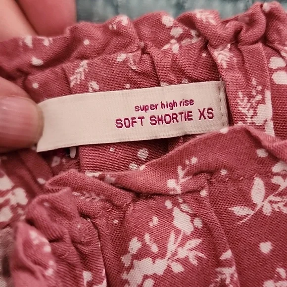 SO Super High Rise Soft Shortie Size XS - Picture 4 of 6